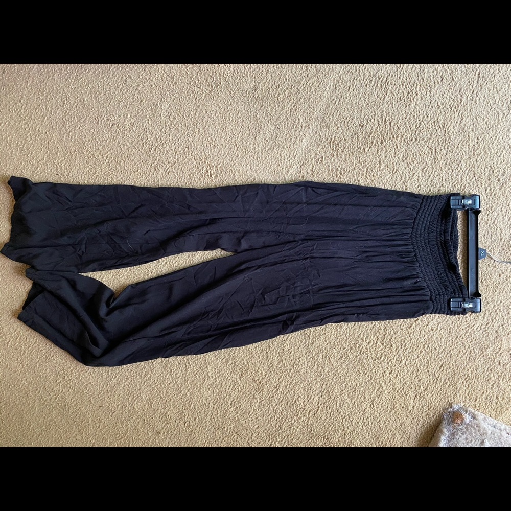 Boho style black flowy pants!